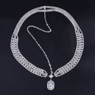 Charlston 1920s hair accessory with rhinestone diamond