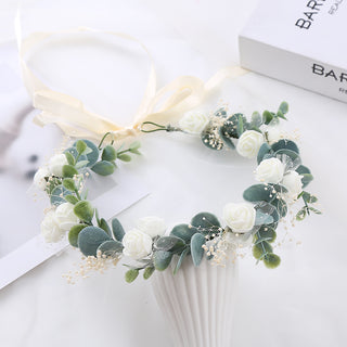 Wreath small roses white