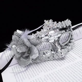 Venetiansk Mask med Paljetter och Blomma