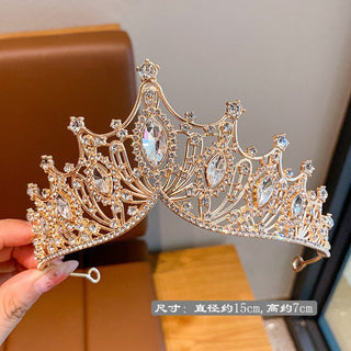 Guld Krona med Kristaller