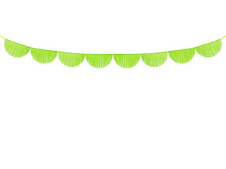 Crisp crepe garland Green